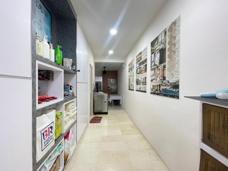 Rumah Teres 1-Tingkat untuk Dijual di Taman Bukit Maluri (Kepong) - Tess Tan - Corridor - PropertyGuru.com.my