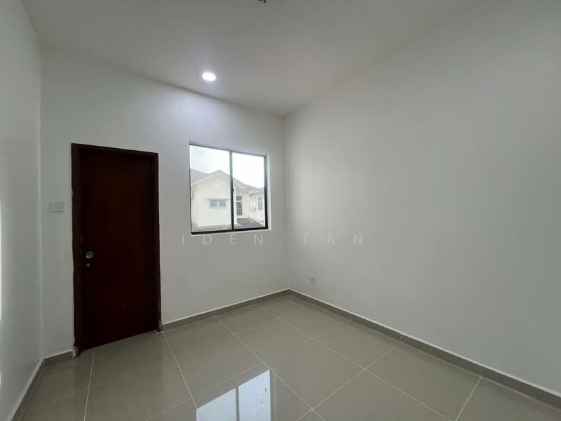2-storey Terraced House for Sale in Bukit Indah (Iskandar Puteri (Nusajaya)) - Iden Tan - Interior - PropertyGuru.com.my
