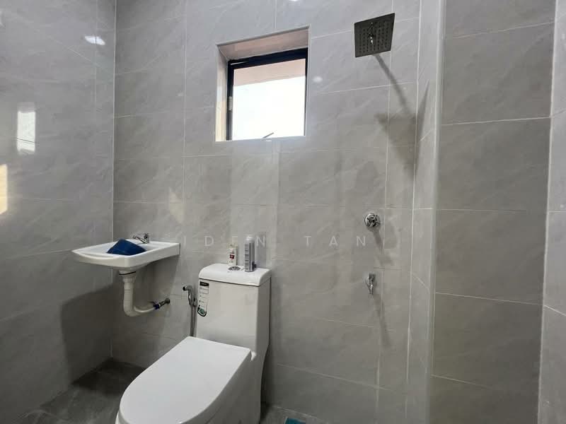 2-storey Terraced House for Sale in Bukit Indah (Iskandar Puteri (Nusajaya)) - Iden Tan - Bathroom - PropertyGuru.com.my