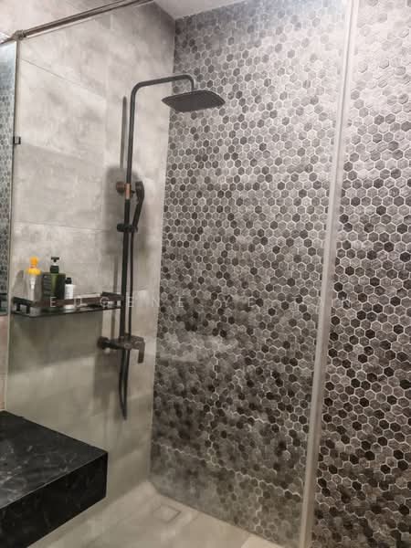 1.5-storey Terraced House for Sale in Tanjung Tokong (Penang) - Eugene YE Tan - Bathroom - PropertyGuru.com.my