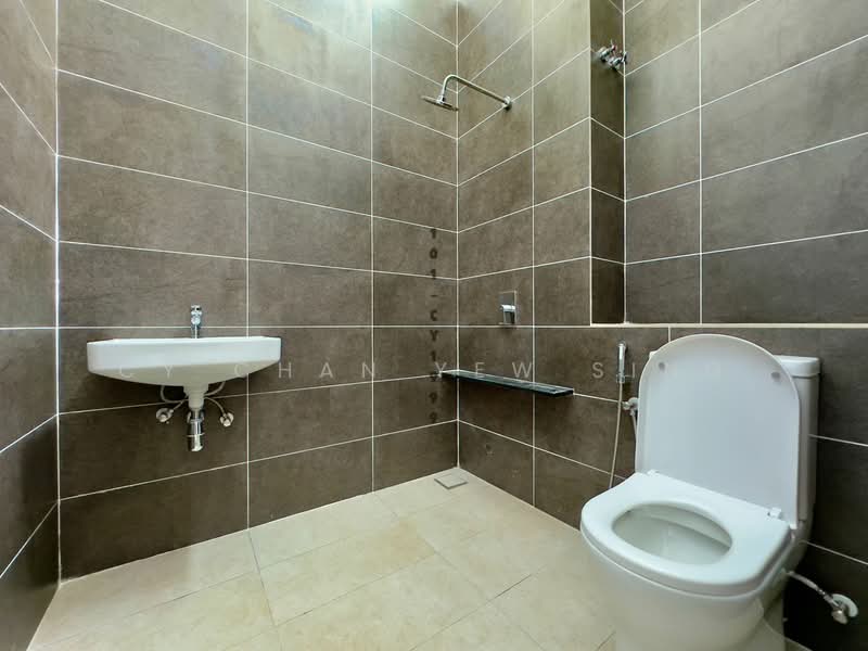 Rumah Berkembar untuk Dijual di Setia Utama (Setia Alam) - CY Chan Yew Sing - Bathroom - PropertyGuru.com.my