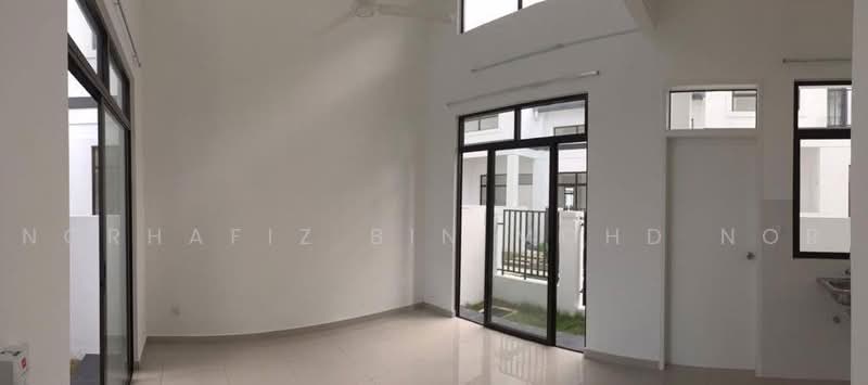 Rumah Berkembar untuk Dijual di Puncak Alam (Selangor) - Norhafiz Bin Mohd Nor - Living Room - PropertyGuru.com.my
