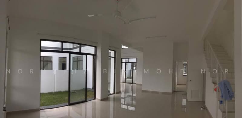 Rumah Berkembar untuk Dijual di Puncak Alam (Selangor) - Norhafiz Bin Mohd Nor - Living Room - PropertyGuru.com.my