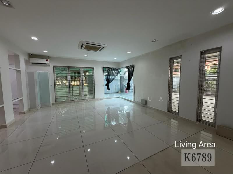 Rumah Berkembar untuk Dijual di Bandar Bukit Tinggi 2 (Klang) - Joanne Pua - Living Room - PropertyGuru.com.my