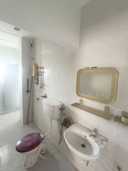Apartment for Sale at Hijau Ria Kepong Indah - Azrul Ismail - Bathroom - PropertyGuru.com.my
