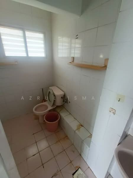 Apartment for Sale at Hijau Ria Kepong Indah - Azrul Ismail - Bathroom - PropertyGuru.com.my