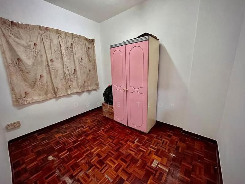 Pangsapuri untuk Dijual di Taman Seri Damai (B) - Jossie Teoh - Bedroom - PropertyGuru.com.my