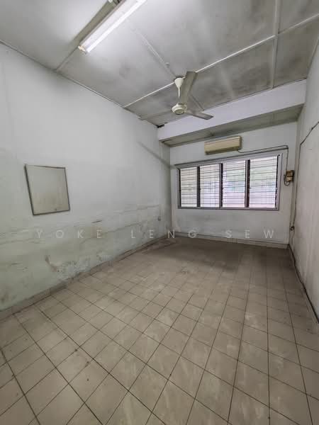 Rumah Teres 1-Tingkat untuk Dijual di Taman Bukit Kuchai (Bandar Kinrara) - Yoke Leng Sew - Interior - PropertyGuru.com.my
