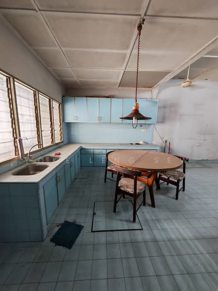 Rumah Teres 1-Tingkat untuk Dijual di Taman Bukit Kuchai (Bandar Kinrara) - Yoke Leng Sew - Kitchen - PropertyGuru.com.my