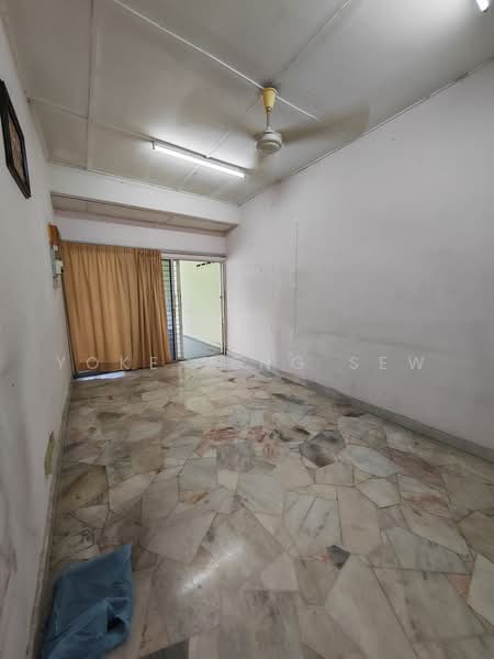 Rumah Teres 1-Tingkat untuk Dijual di Taman Bukit Kuchai (Bandar Kinrara) - Yoke Leng Sew - Interior - PropertyGuru.com.my