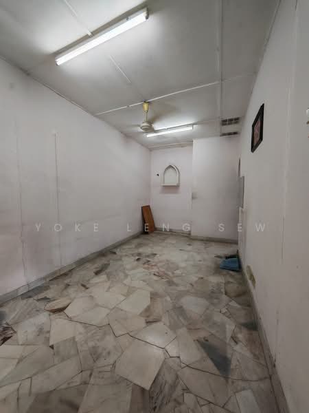 Rumah Teres 1-Tingkat untuk Dijual di Taman Bukit Kuchai (Bandar Kinrara) - Yoke Leng Sew - Interior - PropertyGuru.com.my