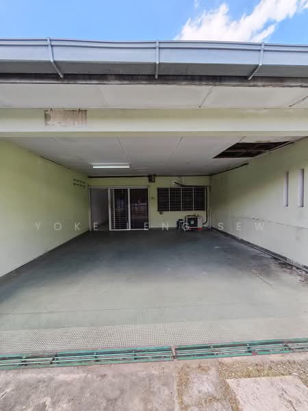 Rumah Teres 1-Tingkat untuk Dijual di Taman Bukit Kuchai (Bandar Kinrara) - Yoke Leng Sew - Exterior - PropertyGuru.com.my