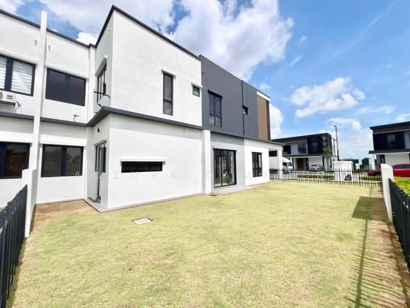 Semi-Detached House for Sale in Telok Panglima Garang (Selangor) - Adzura Zamedin - PropertyGuru.com.my