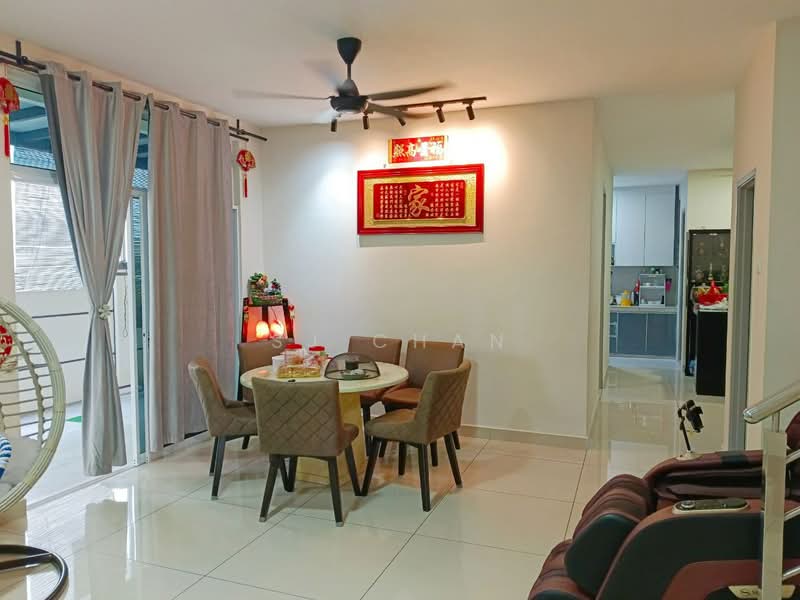 Cluster House for Sale in Taman Bestari Indah (Ulu Tiram) - SJ CHAN - Dining Room - PropertyGuru.com.my