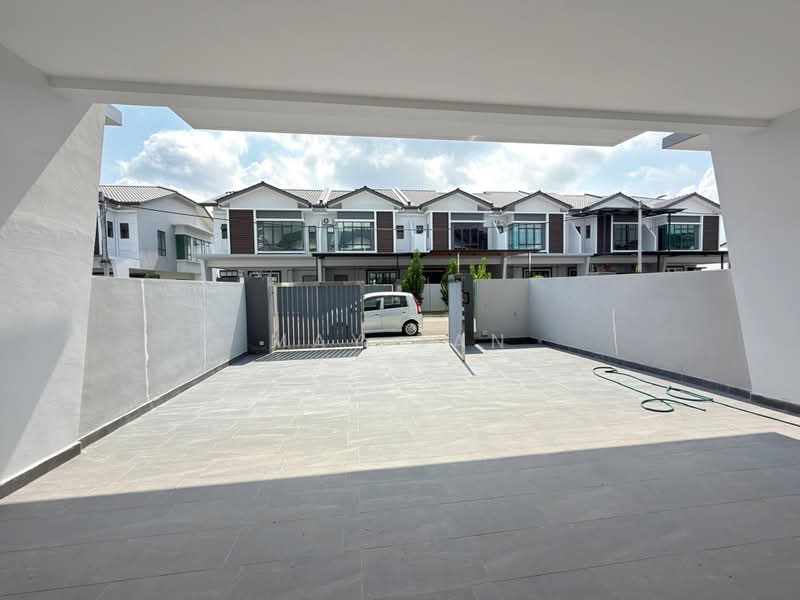 2-storey Terraced House for Sale in Taman Tasik Indah (Kluang) - May Tan - Exterior - PropertyGuru.com.my