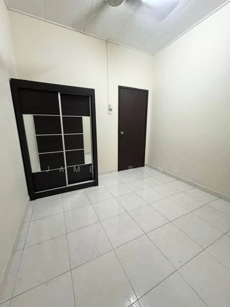 2-storey Terraced House for Sale in Taman Setia Indah (Tebrau) - James Bong - Interior - PropertyGuru.com.my