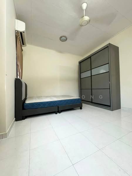 2-storey Terraced House for Sale in Taman Setia Indah (Tebrau) - James Bong - Bedroom - PropertyGuru.com.my