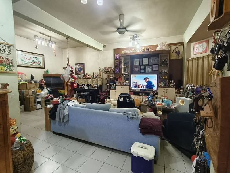 2-storey Terraced House for Rent in Bandar Seri Alam (Masai) - SJ CHAN - Living Room - PropertyGuru.com.my