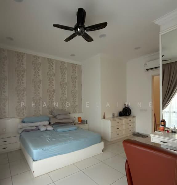 2-storey Terraced House for Sale in Johor Bahru (Johor) - Phang Elainne - Bedroom - PropertyGuru.com.my