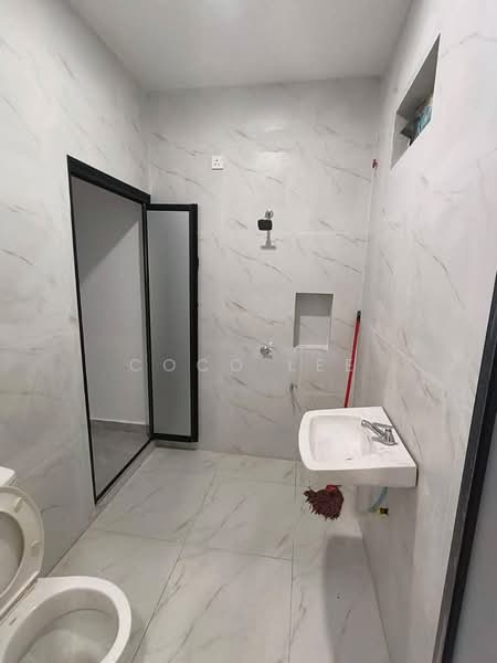 2-storey Terraced House for Sale in Tebrau (Johor) - Coco Lee - Bathroom - PropertyGuru.com.my