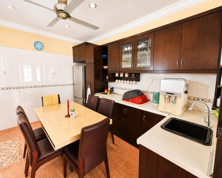 Rumah Teres untuk Disewa di Kota Kemuning (Shah Alam) - Janice Lam - Kitchen - PropertyGuru.com.my