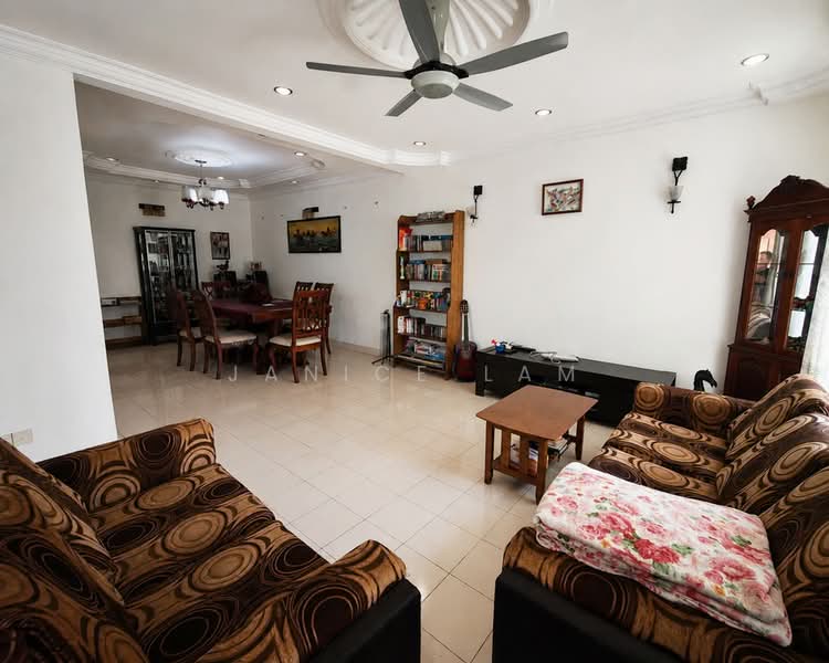Rumah Teres untuk Disewa di Kota Kemuning (Shah Alam) - Janice Lam - Living Room - PropertyGuru.com.my