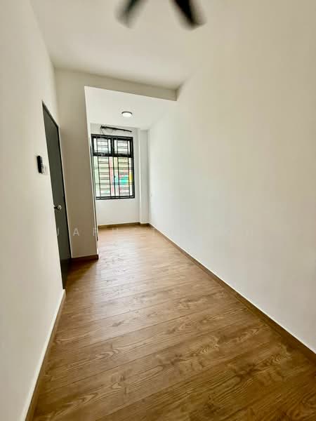 Rumah Teres 2-Tingkat untuk Dijual di Bandar Bistari Perdana (Pasir Gudang) - Japheth Koh - Corridor - PropertyGuru.com.my