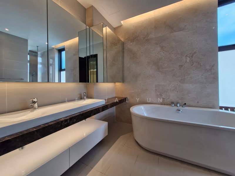 Terraced House for Sale in The Mansions (Desa Parkcity) - Lee Jaeyun - Bathroom - PropertyGuru.com.my