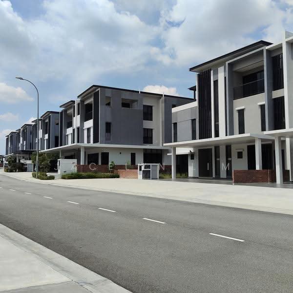 Rumah Kluster untuk Dijual di Bandar Bukit Puchong (Puchong) - Jacelyn Lim - Exterior - PropertyGuru.com.my