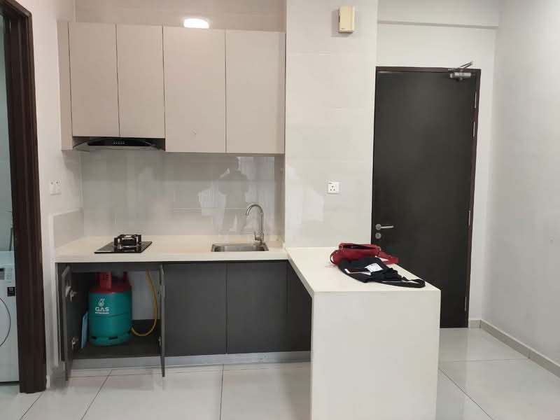 Kondominium untuk Disewa di Bay Point @ Country Garden Danga Bay - Mr Lu - Kitchen - PropertyGuru.com.my