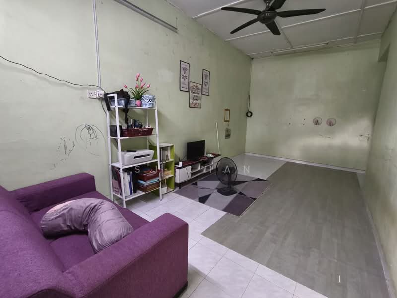 Rumah Teres 1-Tingkat untuk Dijual di Taman Kota Masai (Pasir Gudang) - SJ CHAN - Living Room - PropertyGuru.com.my