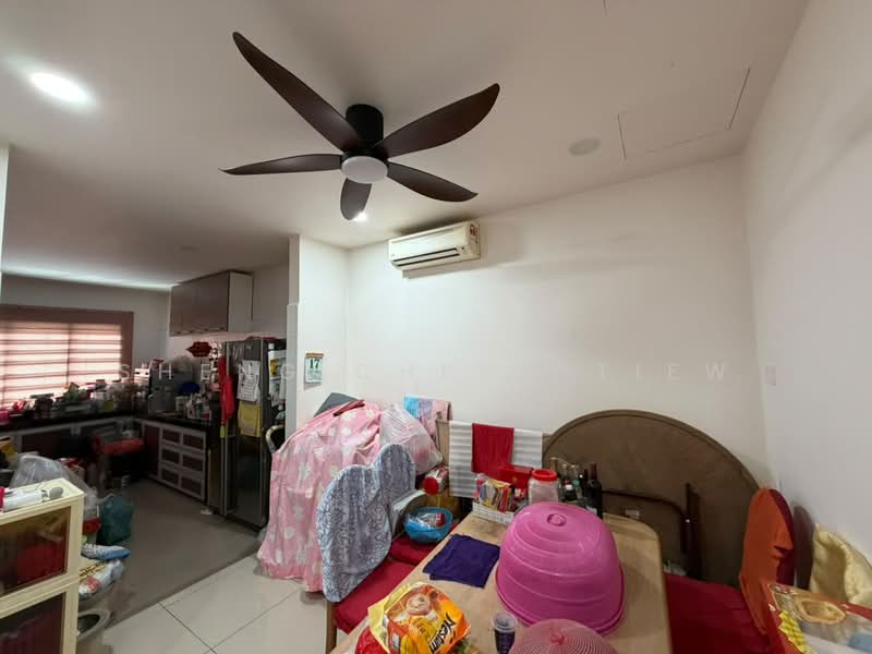 Rumah Teres 2-Tingkat untuk Dijual di Taman Mutiara Rini (Skudai) - Sheng Cheng Tiew - Kitchen - PropertyGuru.com.my
