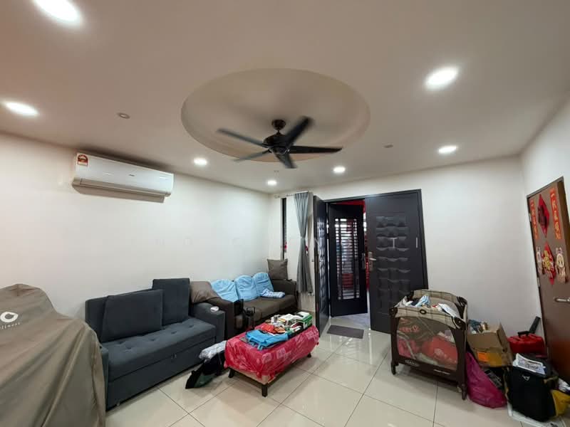 Rumah Teres 2-Tingkat untuk Dijual di Taman Mutiara Rini (Skudai) - Sheng Cheng Tiew - Living Room - PropertyGuru.com.my