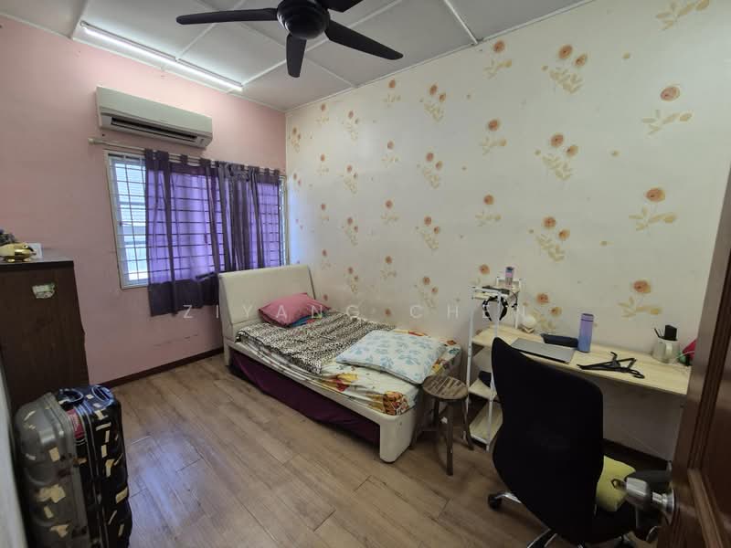 Rumah Teres 2-Tingkat untuk Dijual di SS2 (Petaling Jaya) - Ziyang Chen - Bedroom - PropertyGuru.com.my
