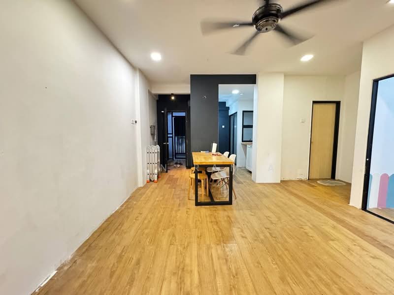 Apartment for Sale at Golden Height (Taman Mas) - Mizan Ramlan - Living Room - PropertyGuru.com.my