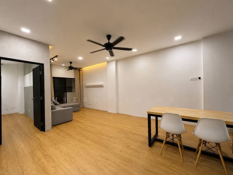 Apartment for Sale at Golden Height (Taman Mas) - Mizan Ramlan - Living Room - PropertyGuru.com.my