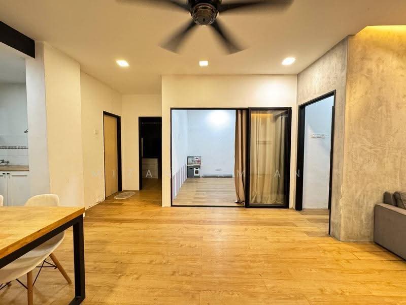 Apartment for Sale at Golden Height (Taman Mas) - Mizan Ramlan - Living Room - PropertyGuru.com.my