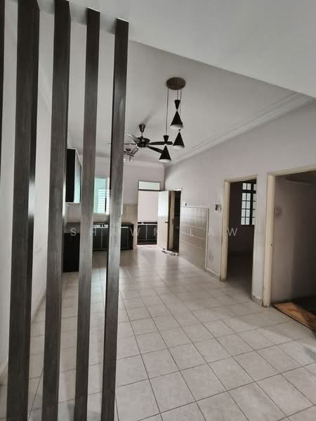 Rumah Teres 2-Tingkat untuk Disewa di Taman Desa Tebrau (Tebrau) - Shawn Law - Interior - PropertyGuru.com.my