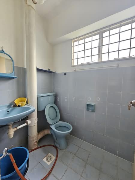 Kondominium untuk Disewa di Vista Perdana - Jeffrey Ooi - Bathroom - PropertyGuru.com.my
