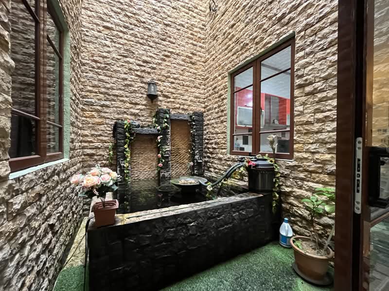 Rumah Teres 2-Tingkat untuk Dijual di Bukit Jelutong (Shah Alam) - Billy Lee - Exterior - PropertyGuru.com.my