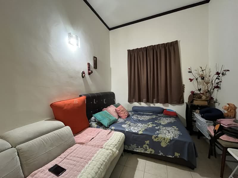 Rumah Teres 2-Tingkat untuk Dijual di Bukit Jelutong (Shah Alam) - Billy Lee - Bedroom - PropertyGuru.com.my