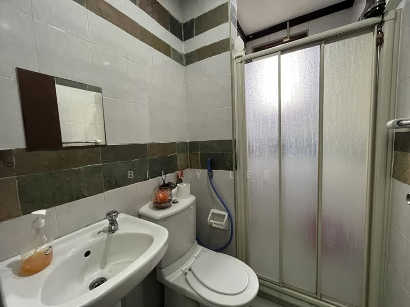 Rumah Teres 2-Tingkat untuk Dijual di Bukit Jelutong (Shah Alam) - Billy Lee - Bathroom - PropertyGuru.com.my