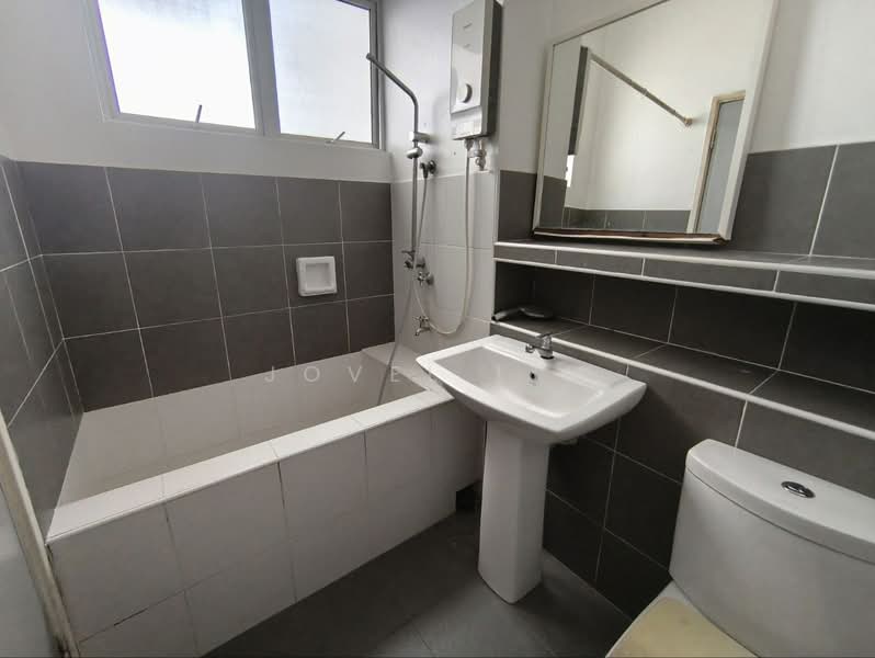 2-storey Terraced House for Sale in Setia Eco Gardens (Gelang Patah) - Jovel Lim - Bathroom - PropertyGuru.com.my