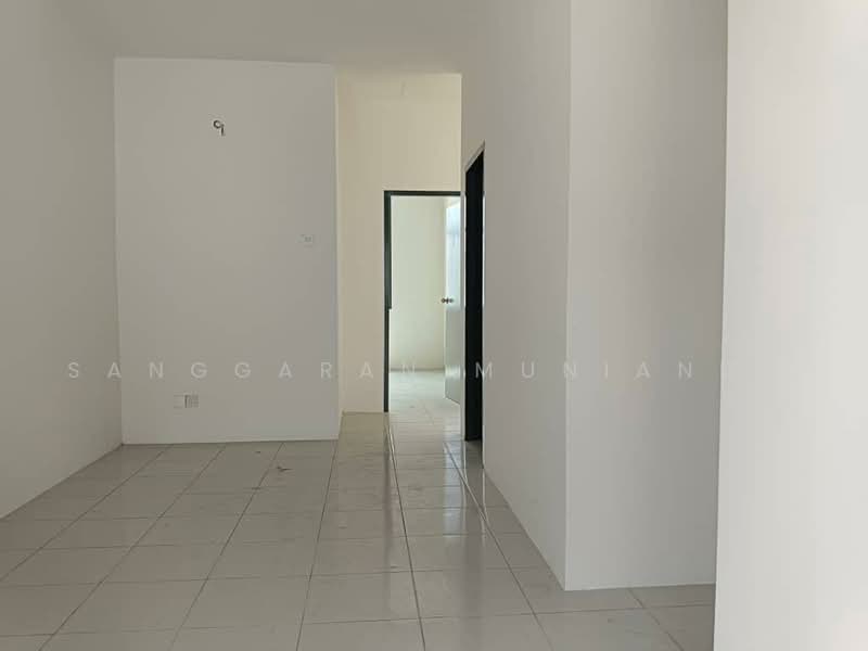 1-storey Terraced House for Sale in Rumah Teres Setingkat Di Bukit Kayu Hitam (Bukit Kayu Hitam) - Sanggaran Muniandy - Interior - PropertyGuru.com.my