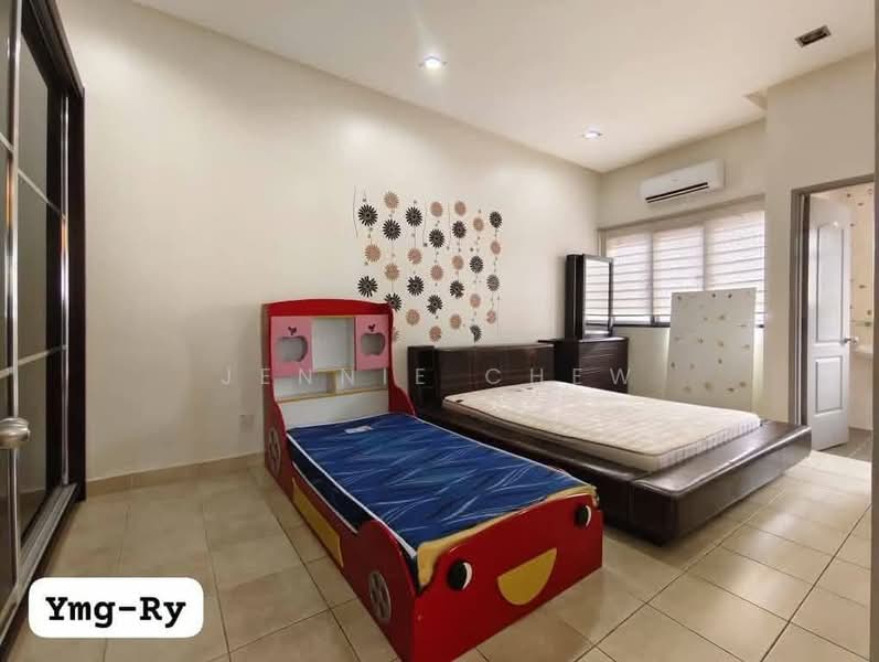 Semi-Detached House for Sale in Bandar Botanic (Klang) - Jennie Chew - Bedroom - PropertyGuru.com.my