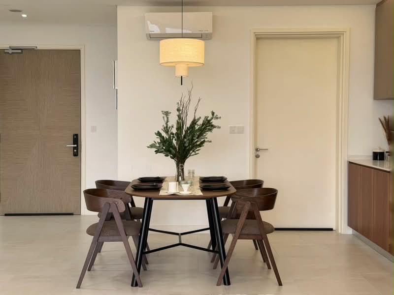 Kediaman Servis untuk Disewa di Jendela Residences - Yin Peng . - Dining Room - PropertyGuru.com.my