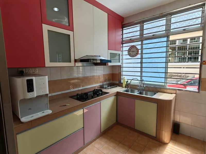 Rumah Teres 2-Tingkat untuk Dijual di Taman Bestari Indah (Ulu Tiram) - SJ CHAN - Kitchen - PropertyGuru.com.my