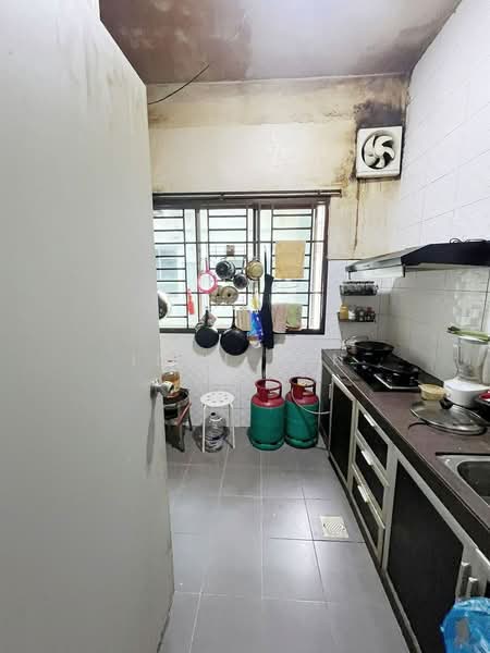 2-storey Terraced House for Sale in Setia Tropika (Johor Bahru) - Iden Tan - Kitchen - PropertyGuru.com.my