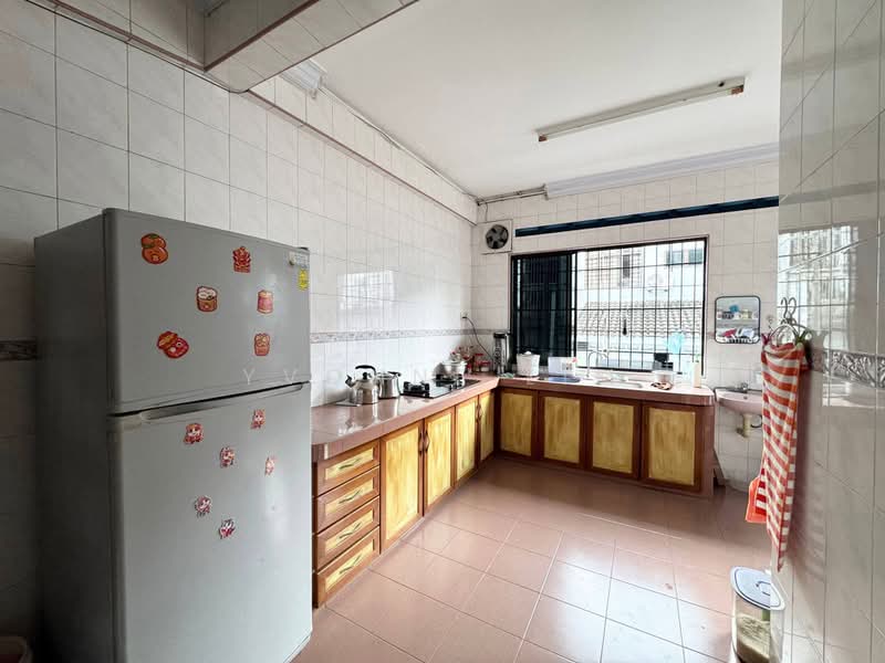 Rumah Teres 2-Tingkat untuk Dijual di Taman Desa Cemerlang (Ulu Tiram) - Yvonne Lim - PropertyGuru.com.my