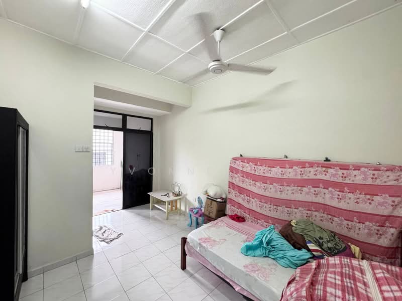 Rumah Teres 2-Tingkat untuk Dijual di Taman Desa Cemerlang (Ulu Tiram) - Yvonne Lim - PropertyGuru.com.my